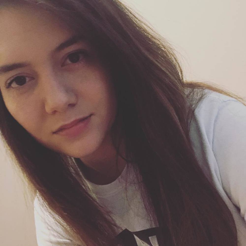Meet your Posher, Adriana